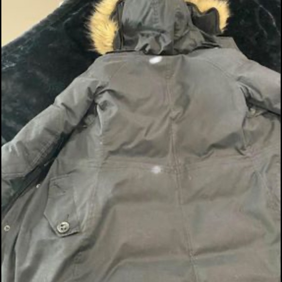 Women’s Community Parka - Picture 2 of 3